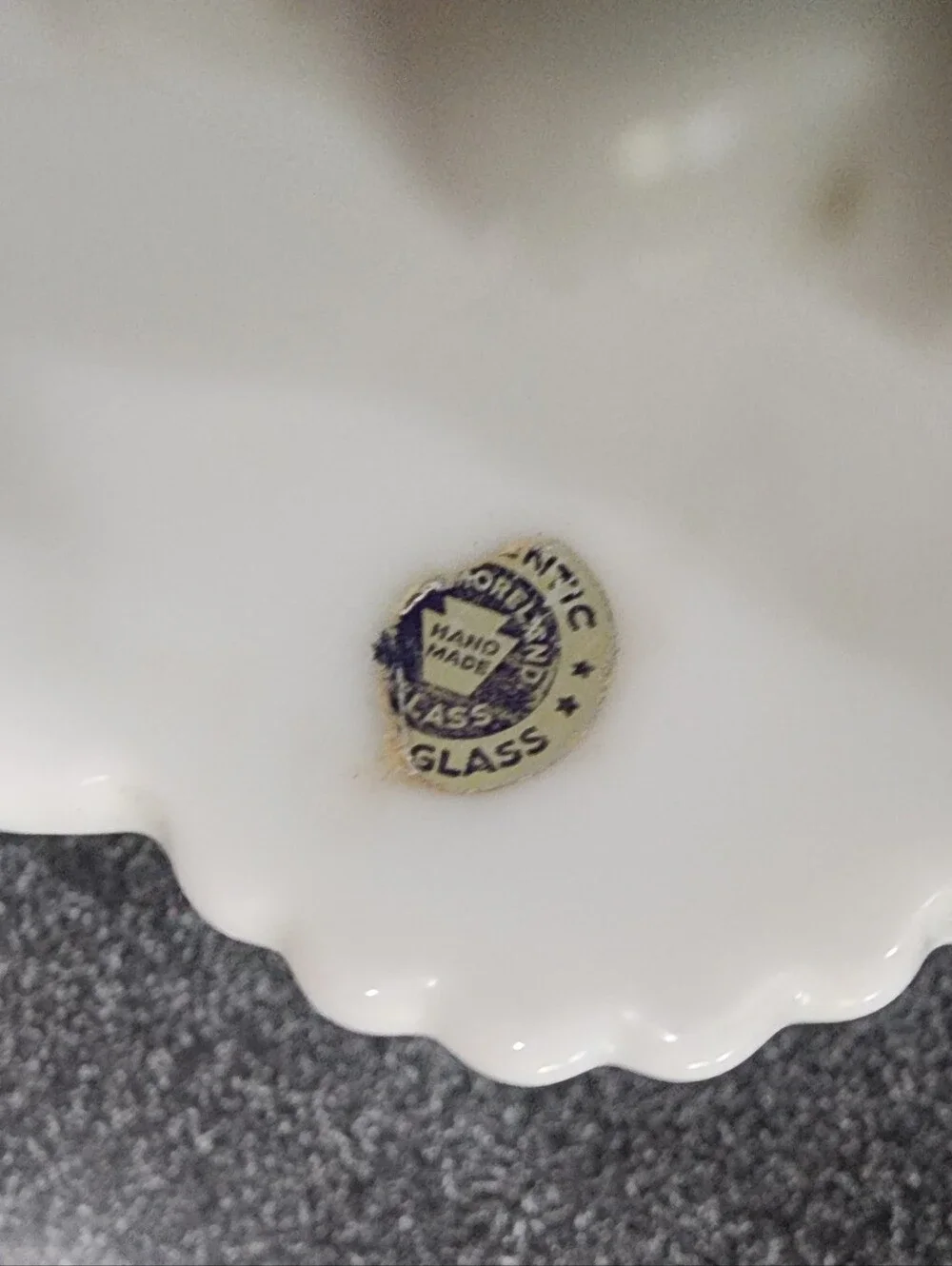 Vintage Westmoreland Milk Glass Pedestal Fan Vase Old Quilt Pattern